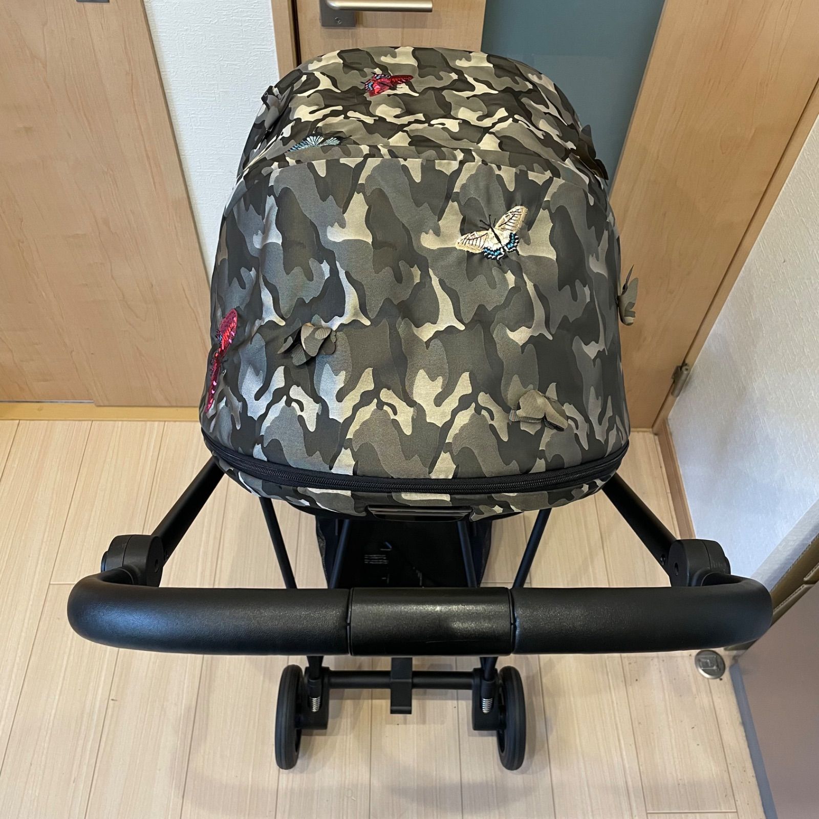 希少 cybex サイベックス MIOS ミオス 限定デザイン バタフライ 迷彩