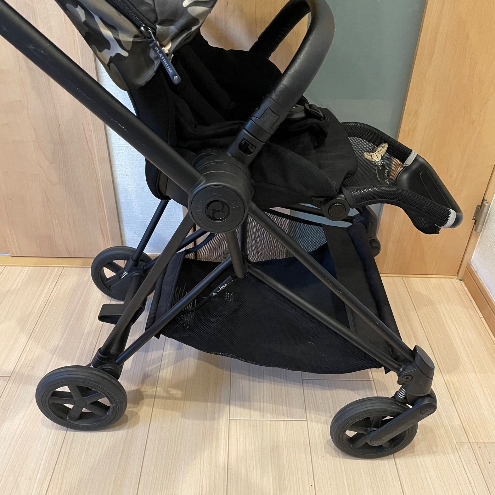 バタフライ 迷彩