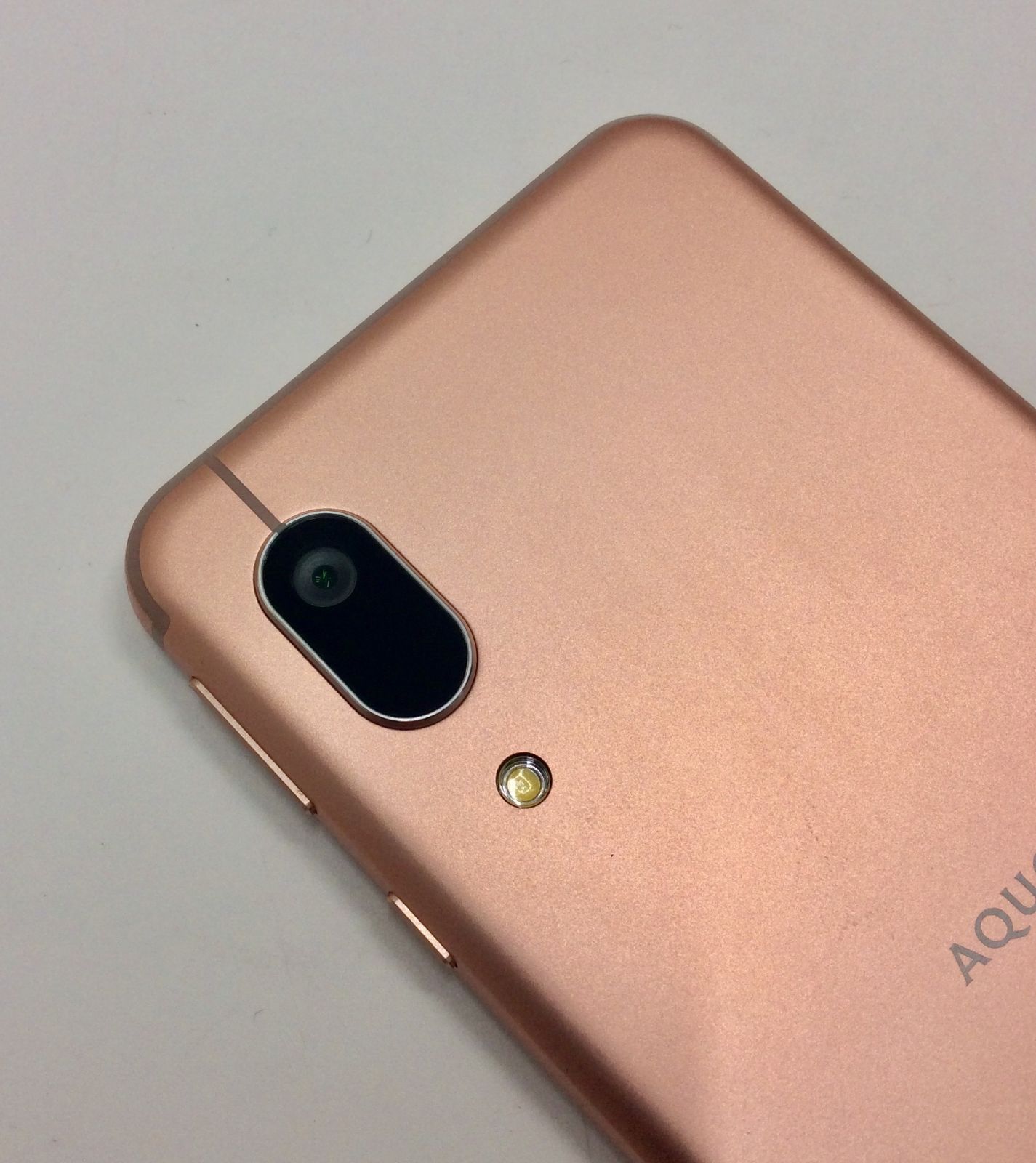 AQUOS sense3 basic SIMロック解除済み SHV48 au ブラック basic