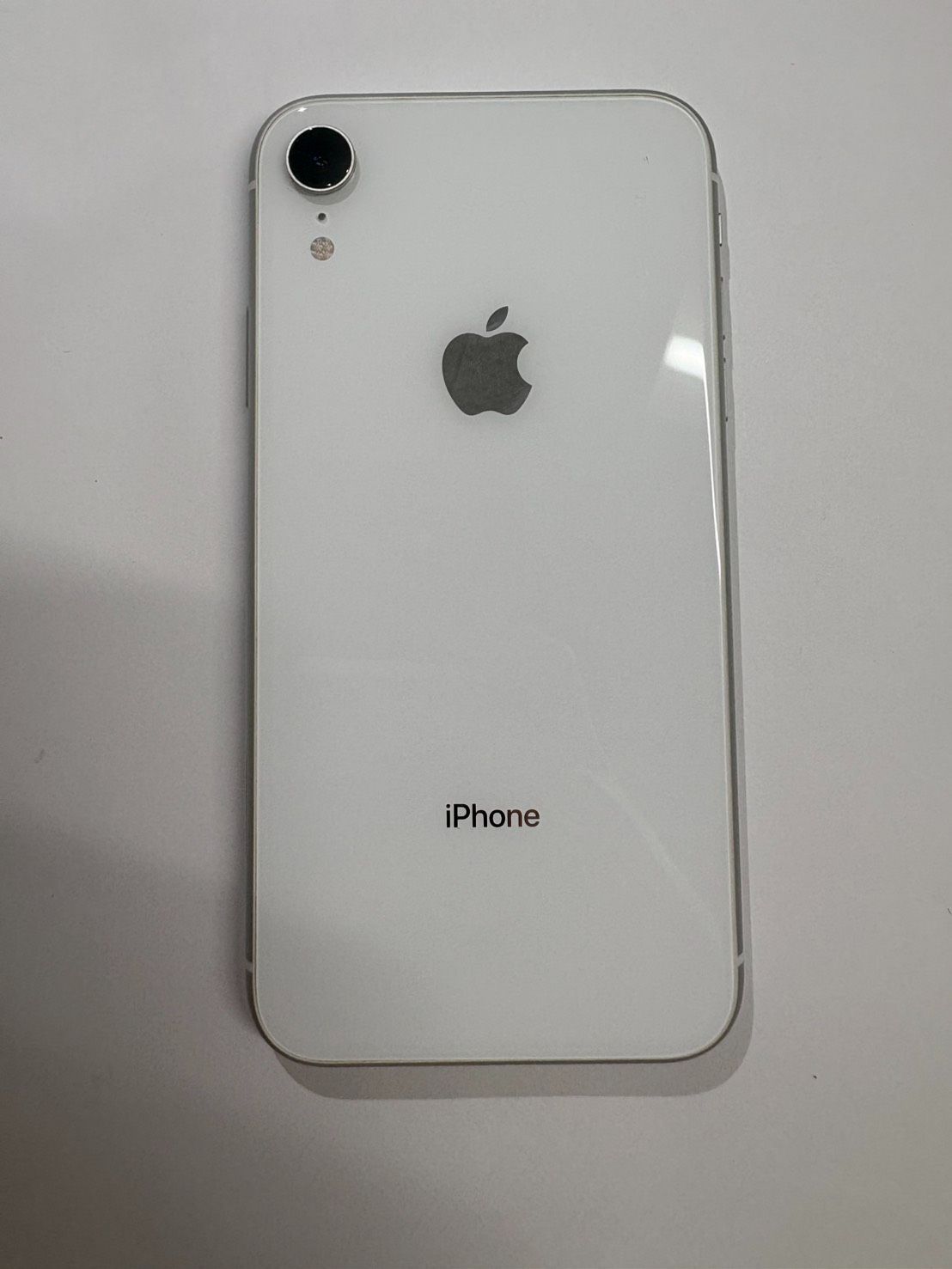 Apple IPhoneXr 64GB ホワイト - メルカリ