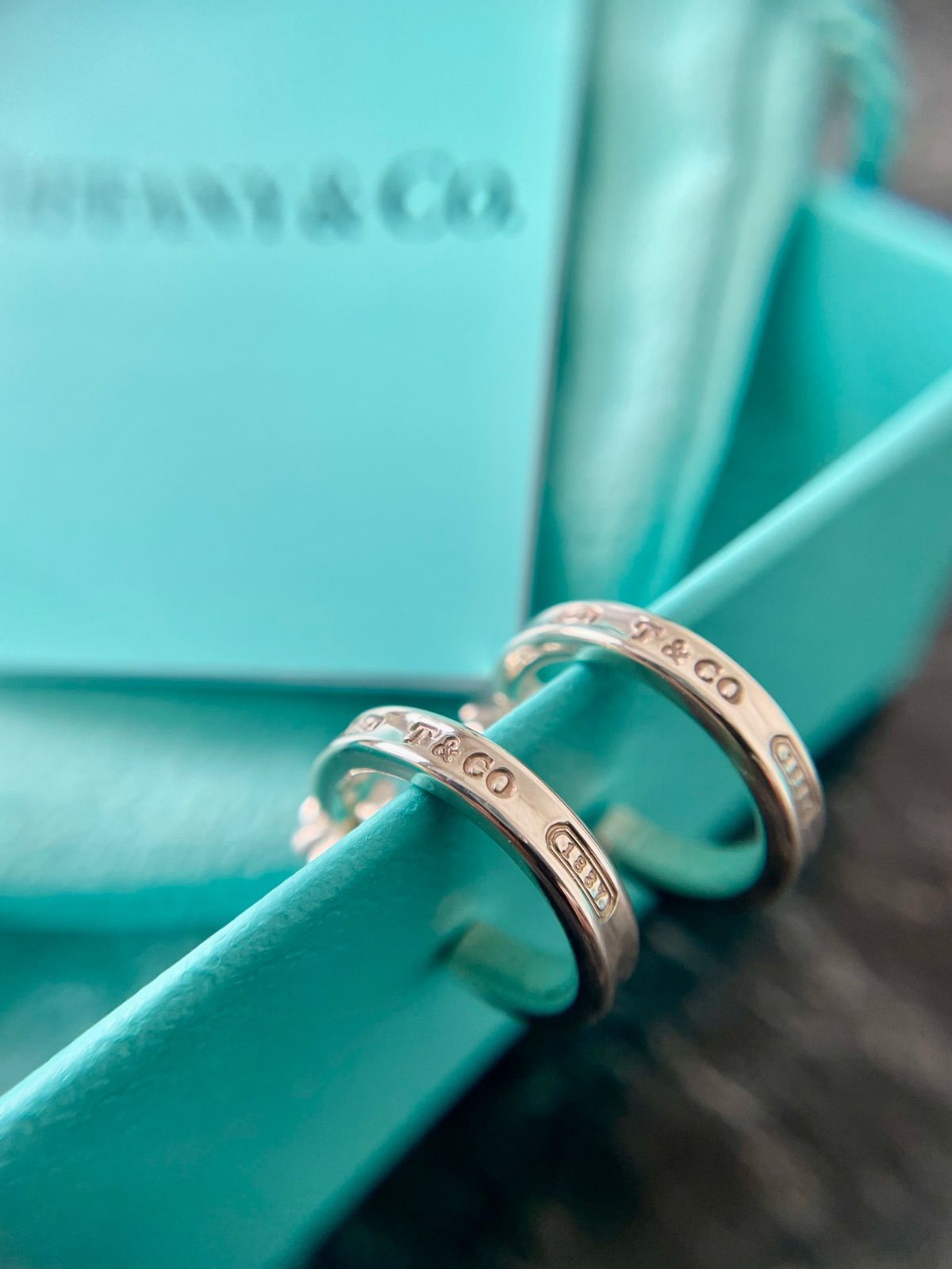 ティファニー TIFFANY 1837 ナローフープピアス スモール SV925 - メルカリ