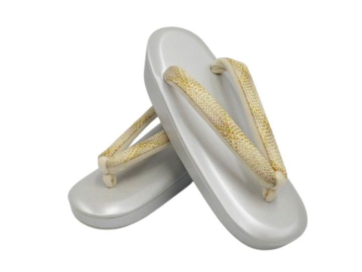 草履 M 紗織 沙織 礼装用 女性 レディース 礼装用草履 結婚式 黒留袖 訪問着 入学式 七五三 痛くない 和装草履 着物草履 シルバー 上品 痛くない草履 おしゃれ 紗織草履 紗織ブランド 銀地 組紐 ゴールド No 11