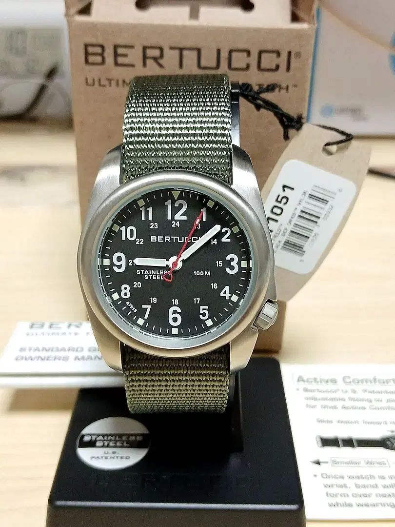 ベルトゥッチ A 2 S フィールドウォッチ シンドン SINDONG 판 판매합니다