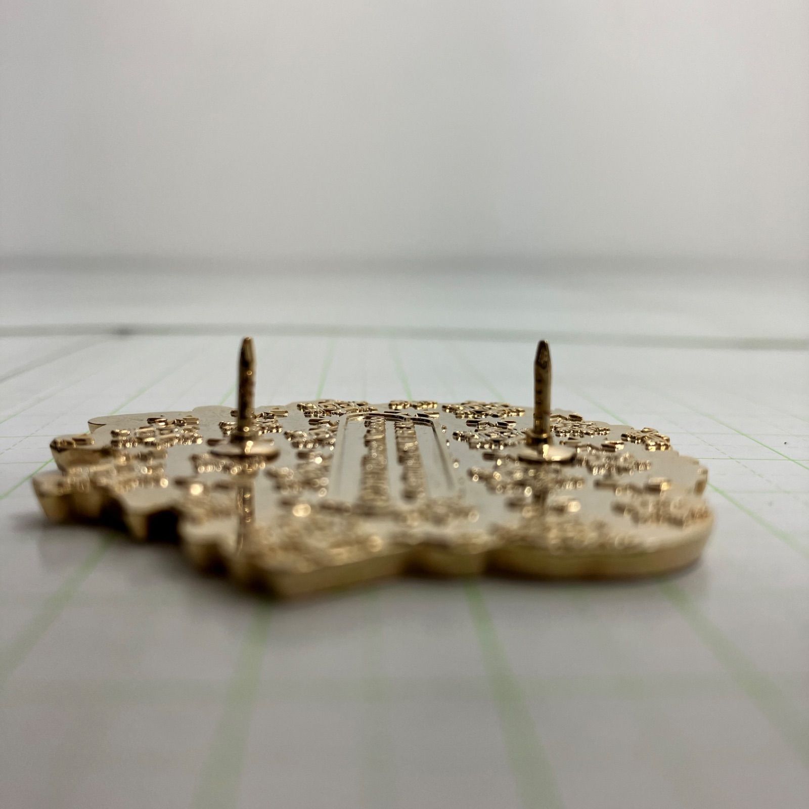 瀬戸店】ピカチュウとケルディオ ロゴピンズ クリスマス2012 ポケモン