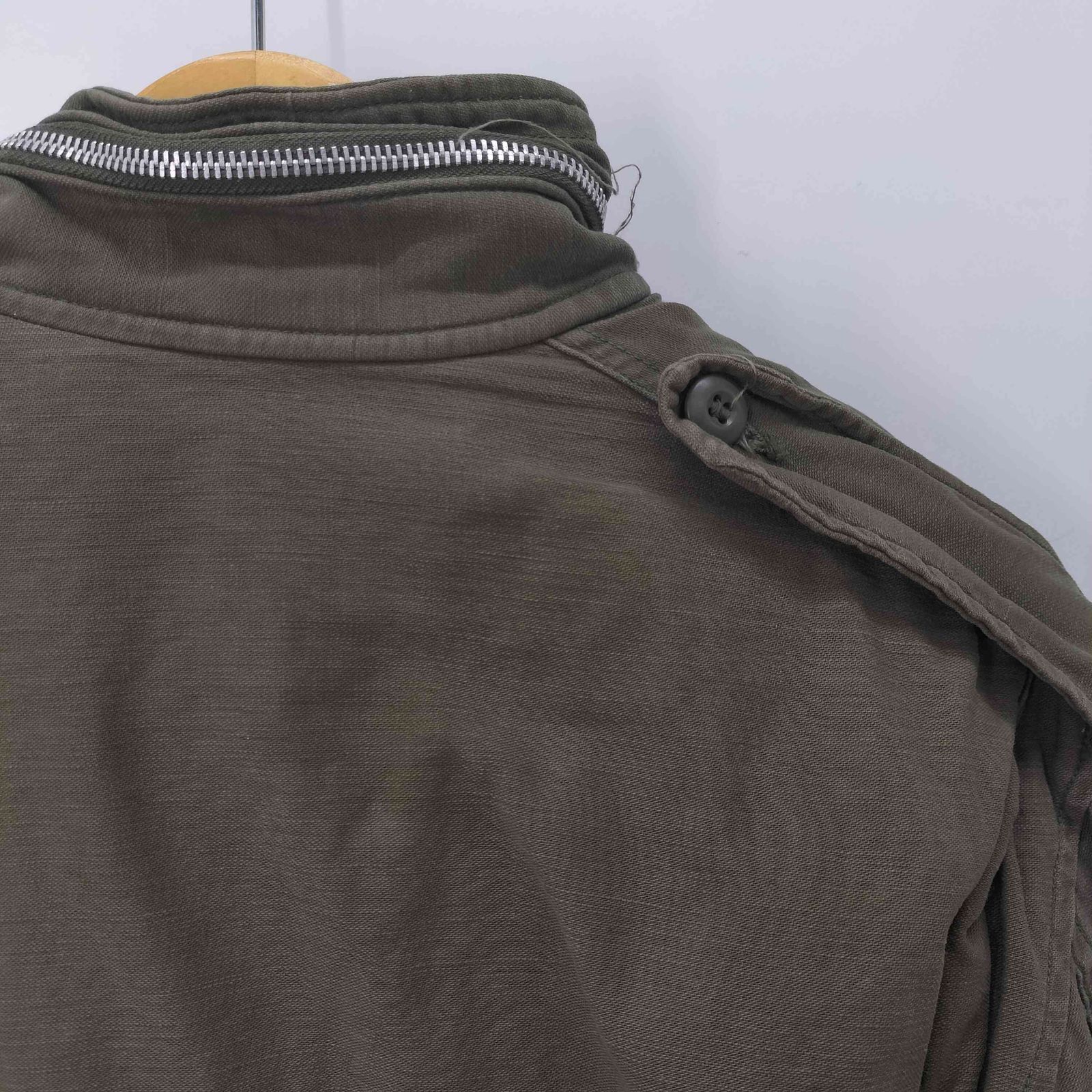 U.S. ARMY(ユーエスアーミー) アメリカ軍 M-65 フィールドジャケット  2nd EMARジップ COAT COLD WEATHER FIELD  メンズ 表記無 【中古】【ブランド古着バズストア】 ユーエスアーミー U.S. ARMY アメリカ軍 M-65 フィールドジャケット