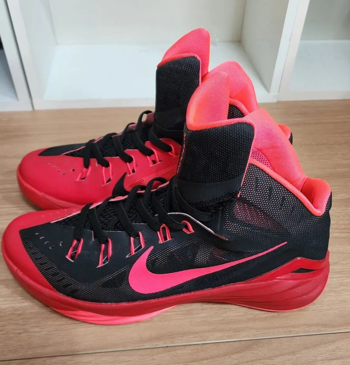 ナイキ ハイパーダンク 검빨 653640-066 300