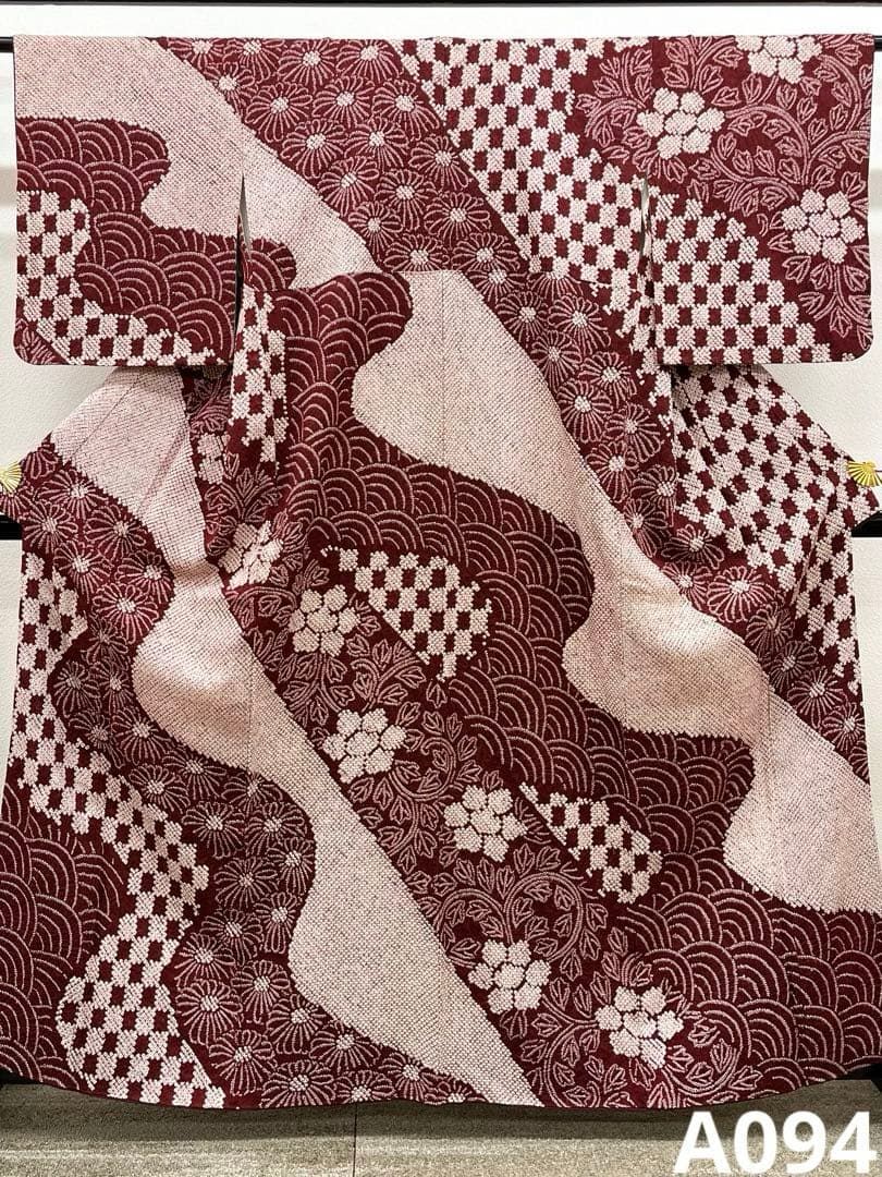 総絞り 訪問着 ぼかし八掛 青海波 正絹 裏打ち済 A094 - メルカリ