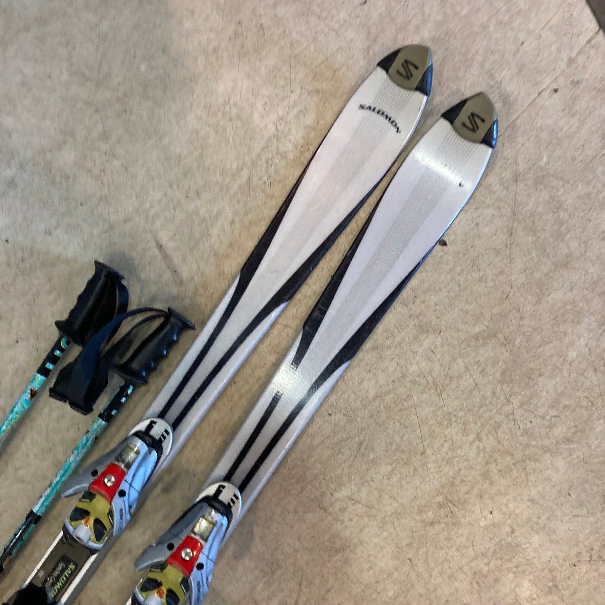 中古 ○ Salomon/サロモン○ カービングスキー axecleaver 10 152cm