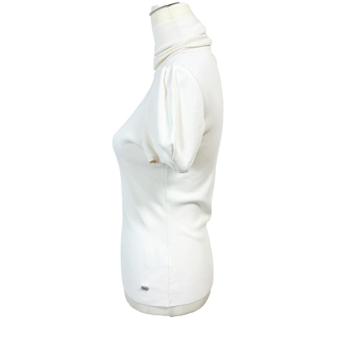 セール 【美品】FOXEY 半袖ハイネックニット裾プレートロゴ 40 無地