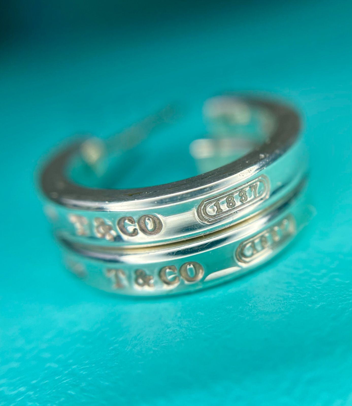 ティファニー TIFFANY 1837 ナローフープピアス スモール SV925 - メルカリ