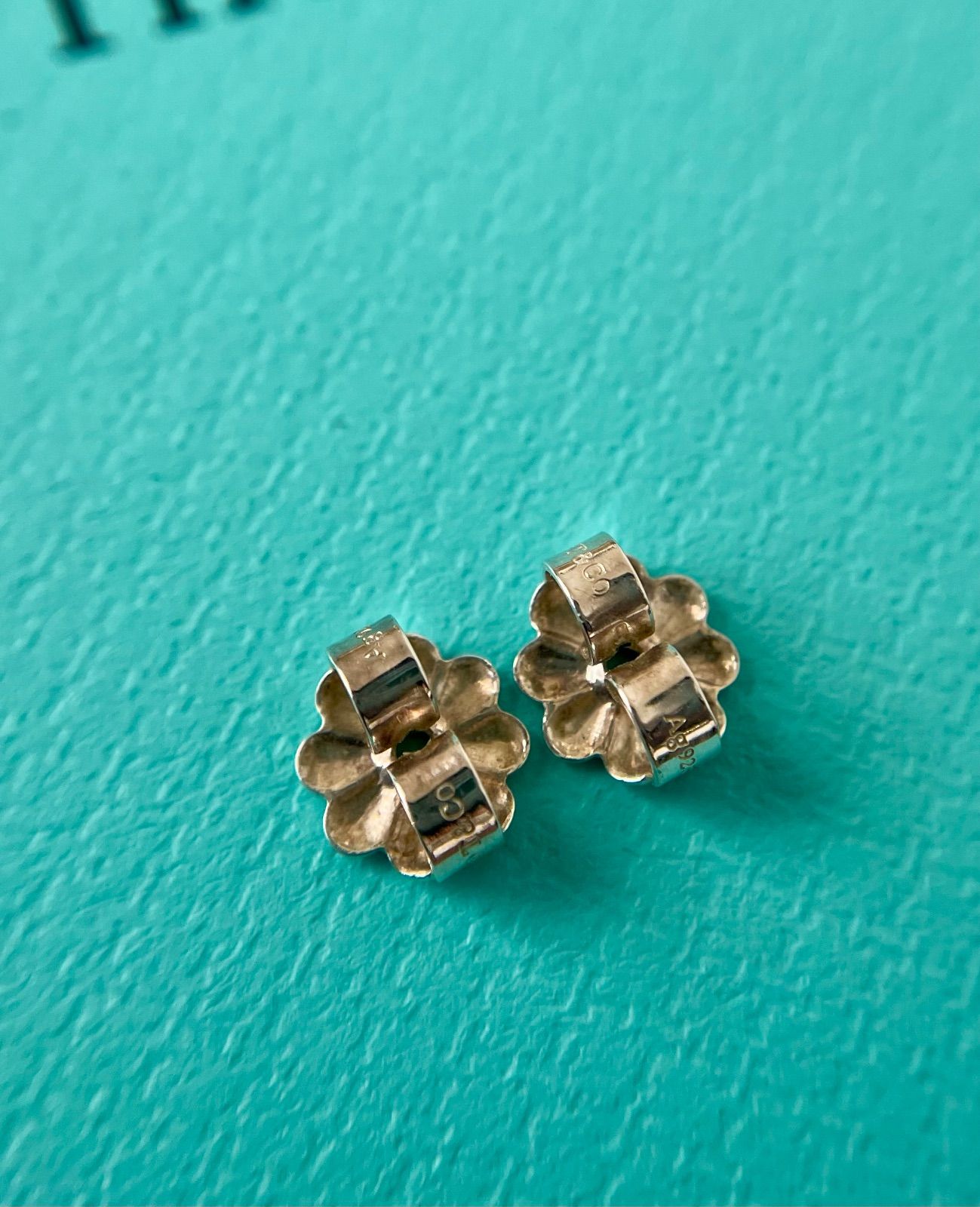 ティファニー TIFFANY 1837 ナローフープピアス スモール SV925 - メルカリ