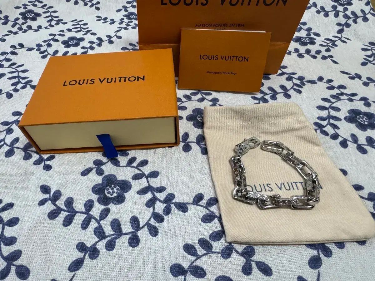 ルイ ヴィトン モノグラム チェーン シルバー ブレスレット L