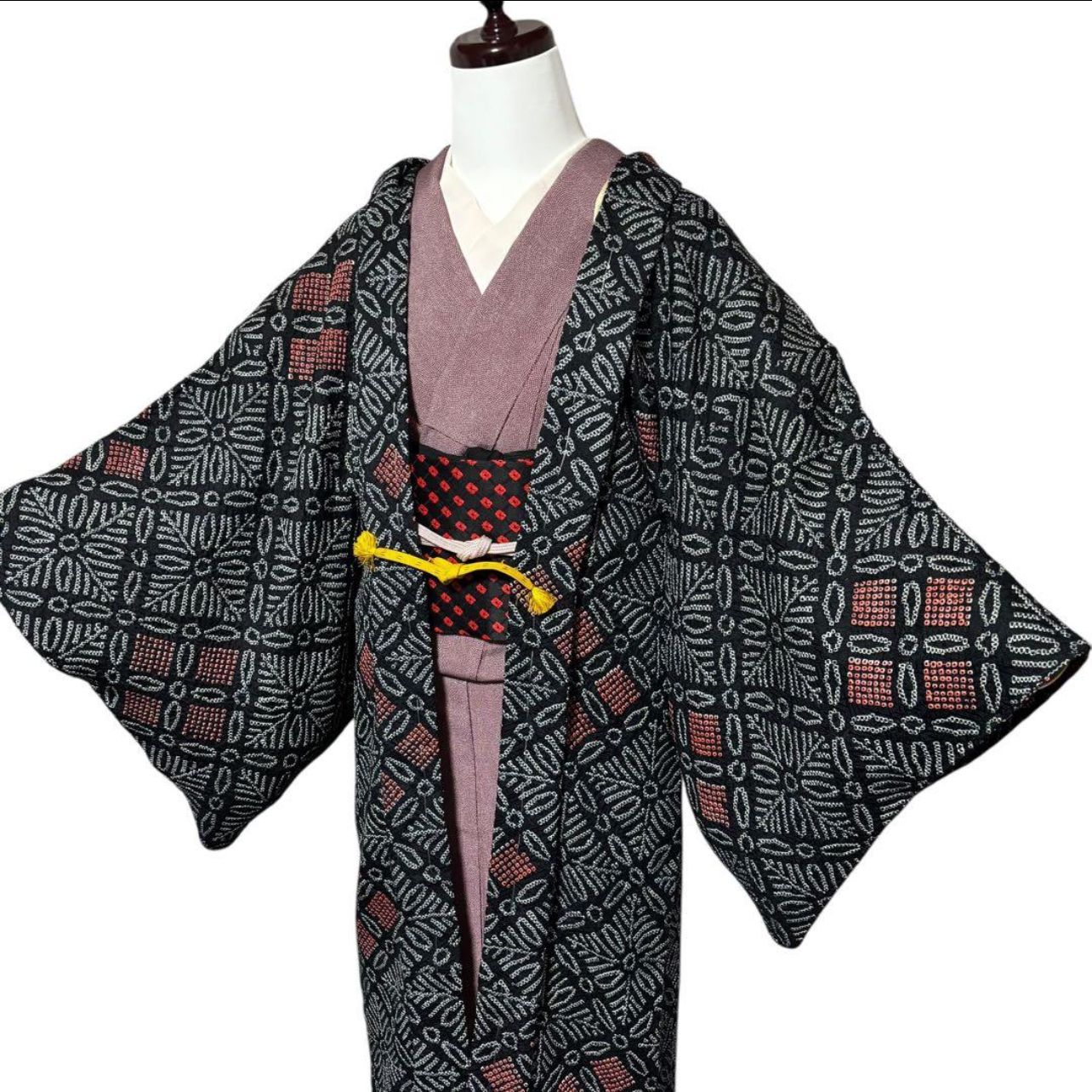 美品　袷　正絹　総絞り　長羽織　特選　希少　貴重　粋　モダン　裄丈長め　69.5 美品 袷 正絹 総絞り 長羽織 特選 希少 貴重 粋 モダン 裄丈長め 69.5