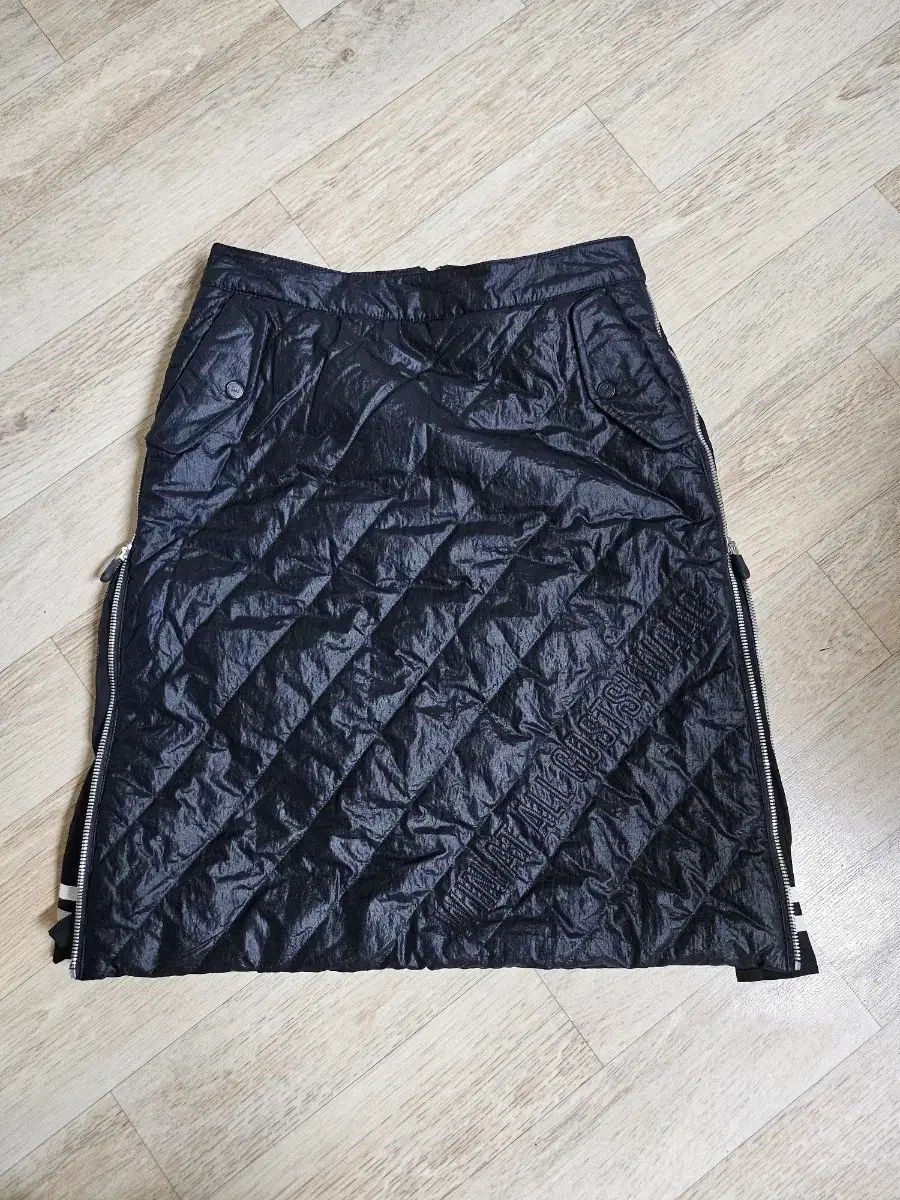 ワック ダウン スカート