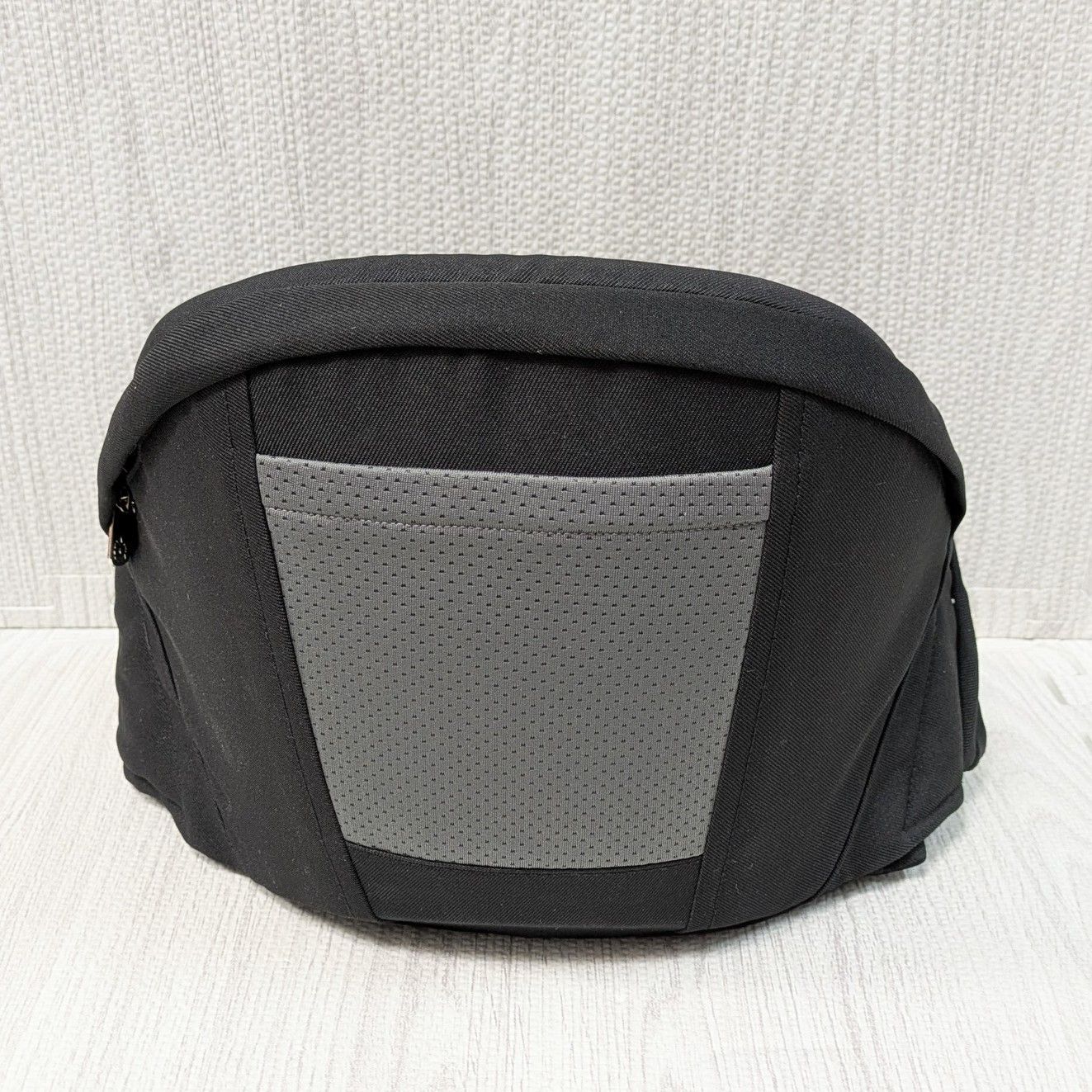 エルゴベビー ヒップシート Lift リフト ブラック 黒 ergobaby 抱っこ紐 外出 お出かけ 収納 き キレイ