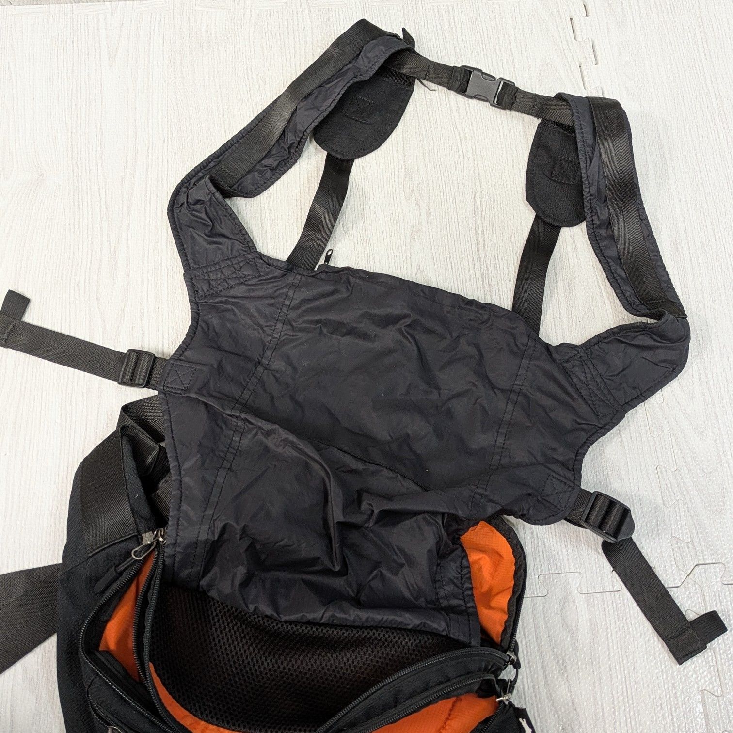 良品 kabag hug 抱っこ紐 ウエストポーチ ヒップシート ブラック