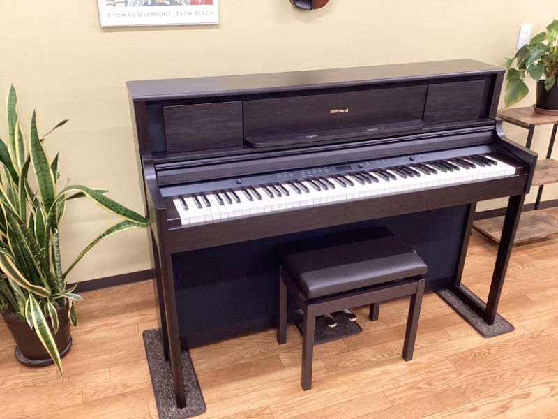 メンテナンス＆クリーニング済み ローランド LX 705 DR ダークローズウッド調仕上げ 2018年製 電子ピアノ 88鍵盤 木製鍵盤 Roland LXシリーズ 千葉 東京 神奈川 埼玉 愛知 電 の配送設置込