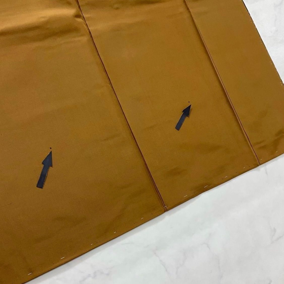 ◇kimono+one◇kimonoarisa◇未使用同然◇本場奄美大島紬◇泥大島紬