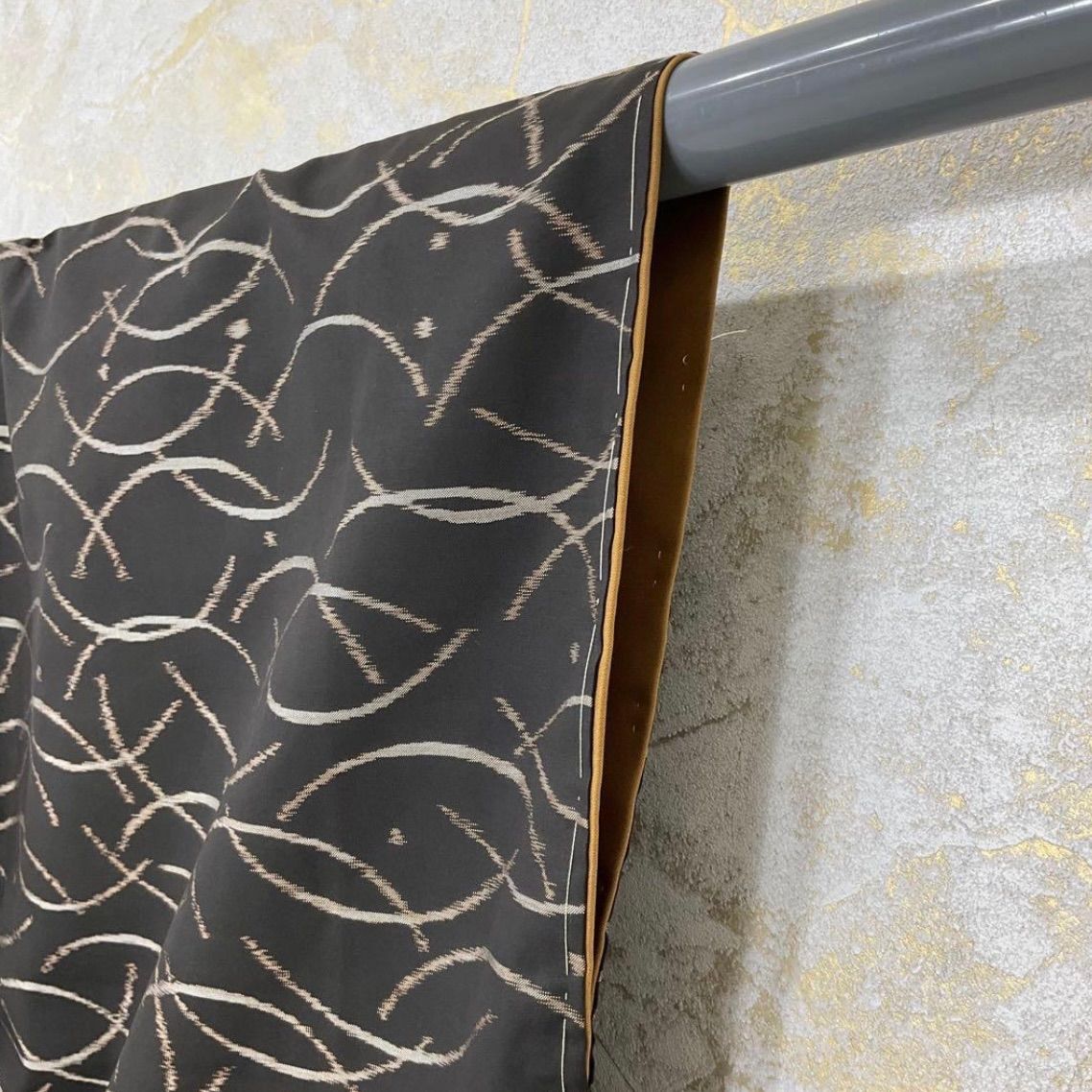 ◇kimono+one◇kimonoarisa◇未使用同然◇本場奄美大島紬◇泥大島紬