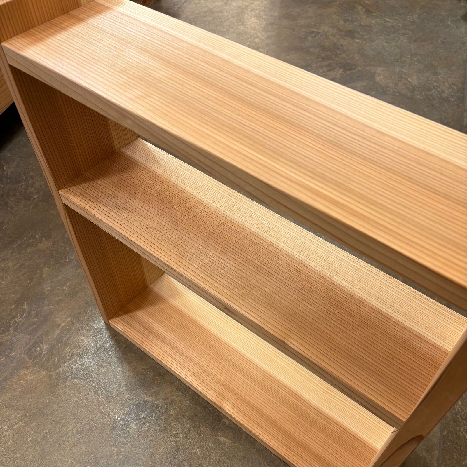 杉の木 ハンドメイド マルシェラック ディスプレイ台