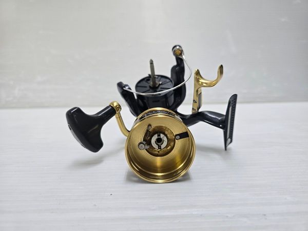 SHIMANO スピニングリール