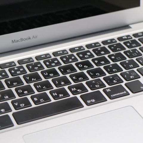 美品 MacBook Air 2015 13インチ 第5世代 Core i5 8GB SSD 256GB