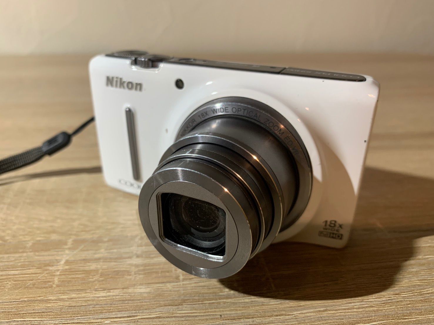 6819 Nikon COOLPIX S9400 ホワイト デジカメ - メルカリ