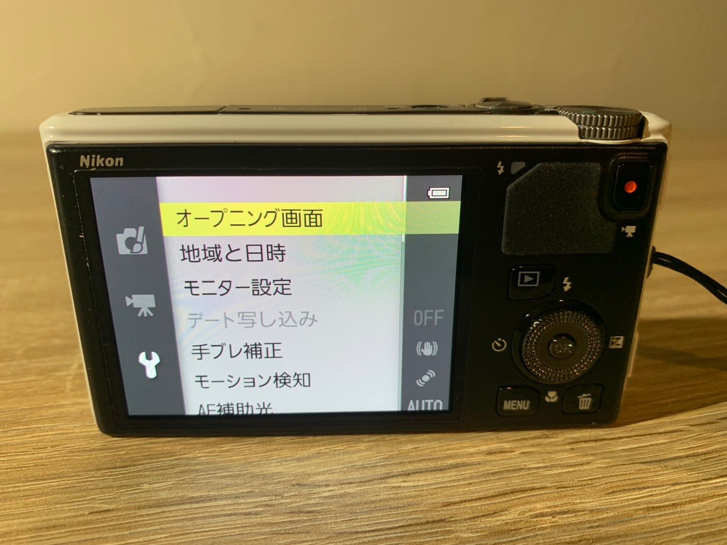 6819 Nikon COOLPIX S9400 ホワイト デジカメ - メルカリ