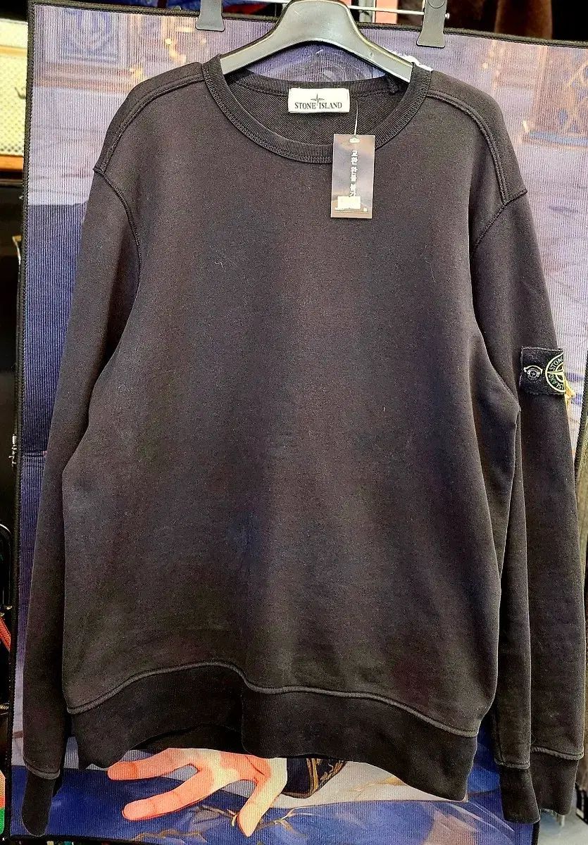 E.B Hook Eight lavalava Vintage Yellow