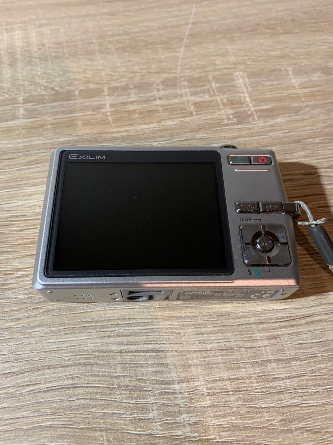 6821 Casio EXILIM EX-Z700 シルバー デジカメ 美品 - メルカリ