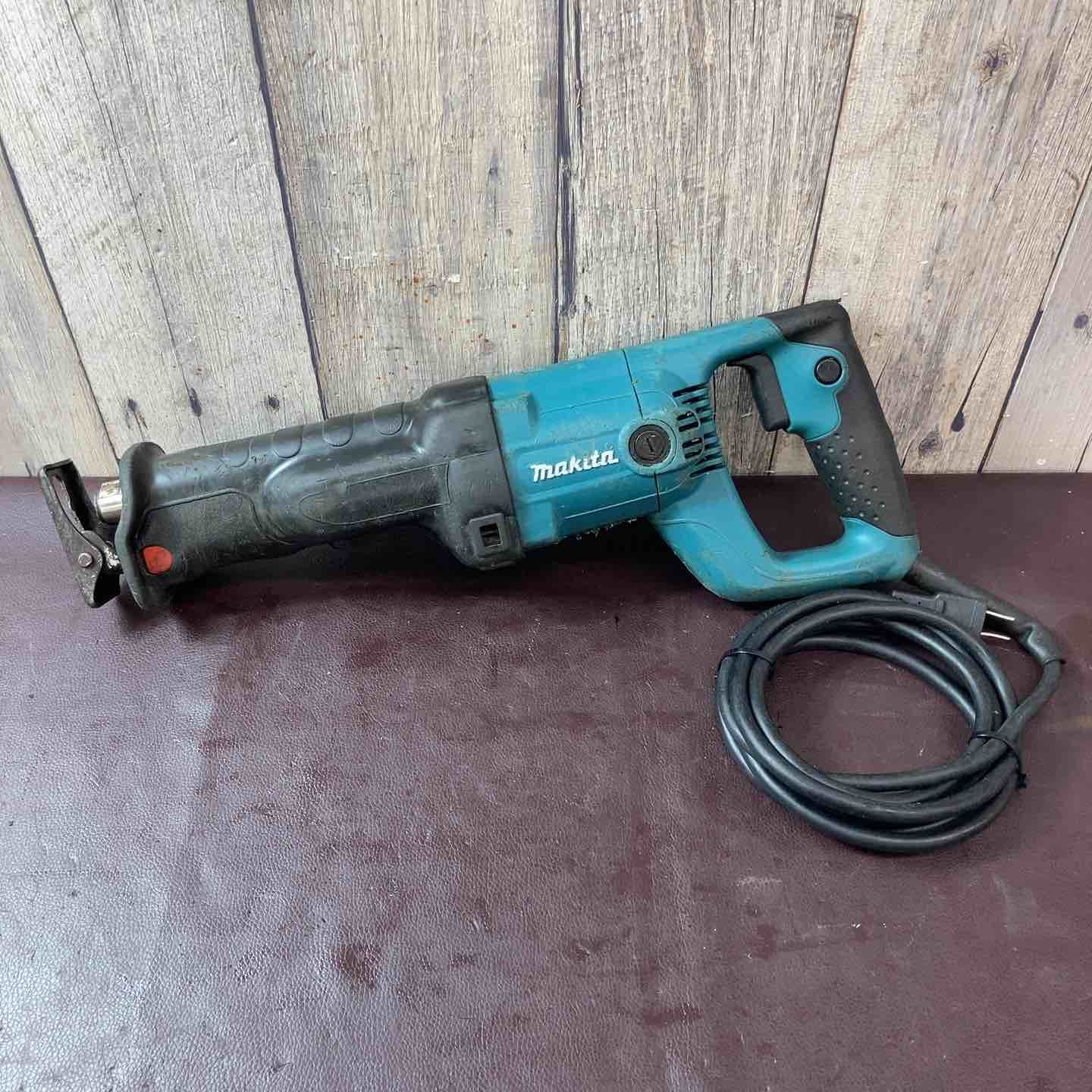 品 マキタ makita レシプロソー JR 3050 T