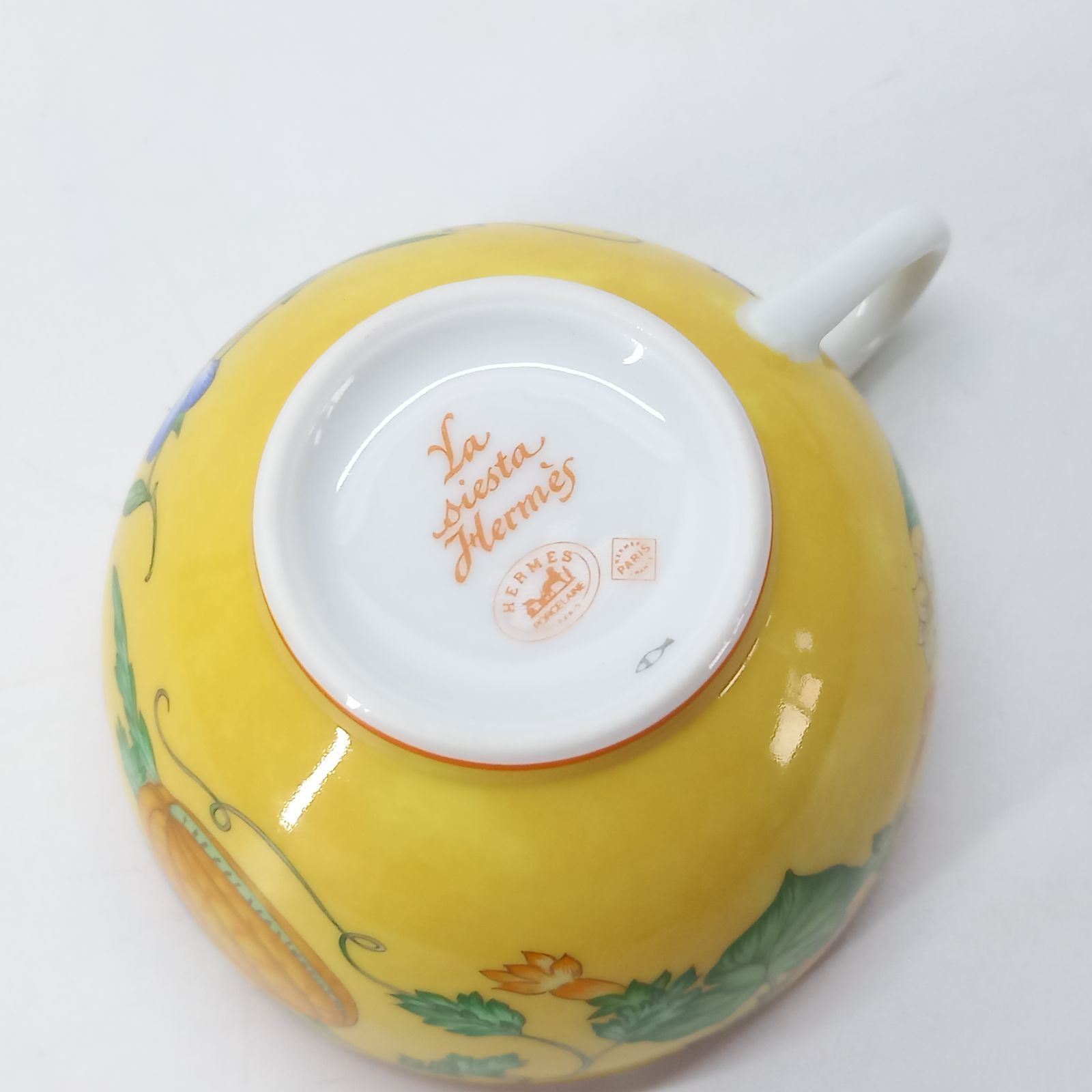 カップ＆ソーサー