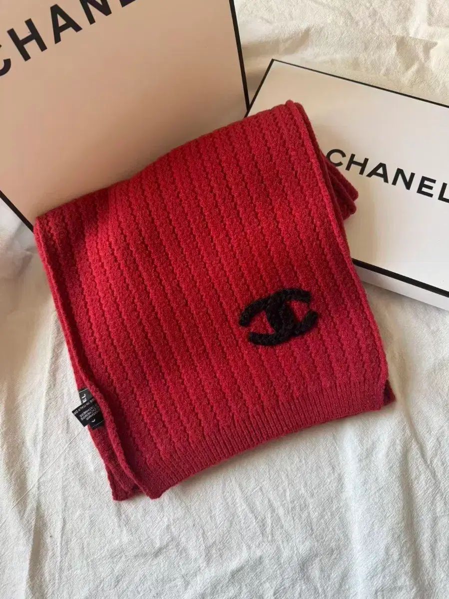 シャネル IN アップル ニット マフラー