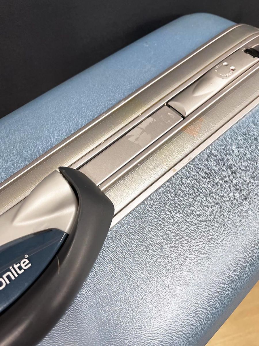 Samsonite サムソナイト シルエットMV ABS樹脂 4輪 キャリーケース キャリーバッグ ライトブルー系 大容量　