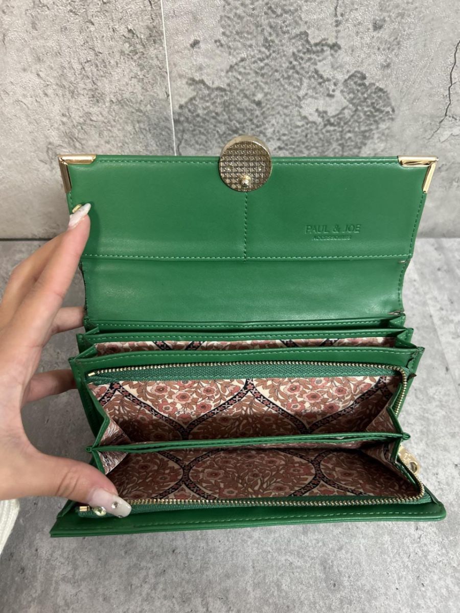 PAUL & JOE ACCESSOIRES (ポール＆ジョーアクセソワ かぶせ長財布 