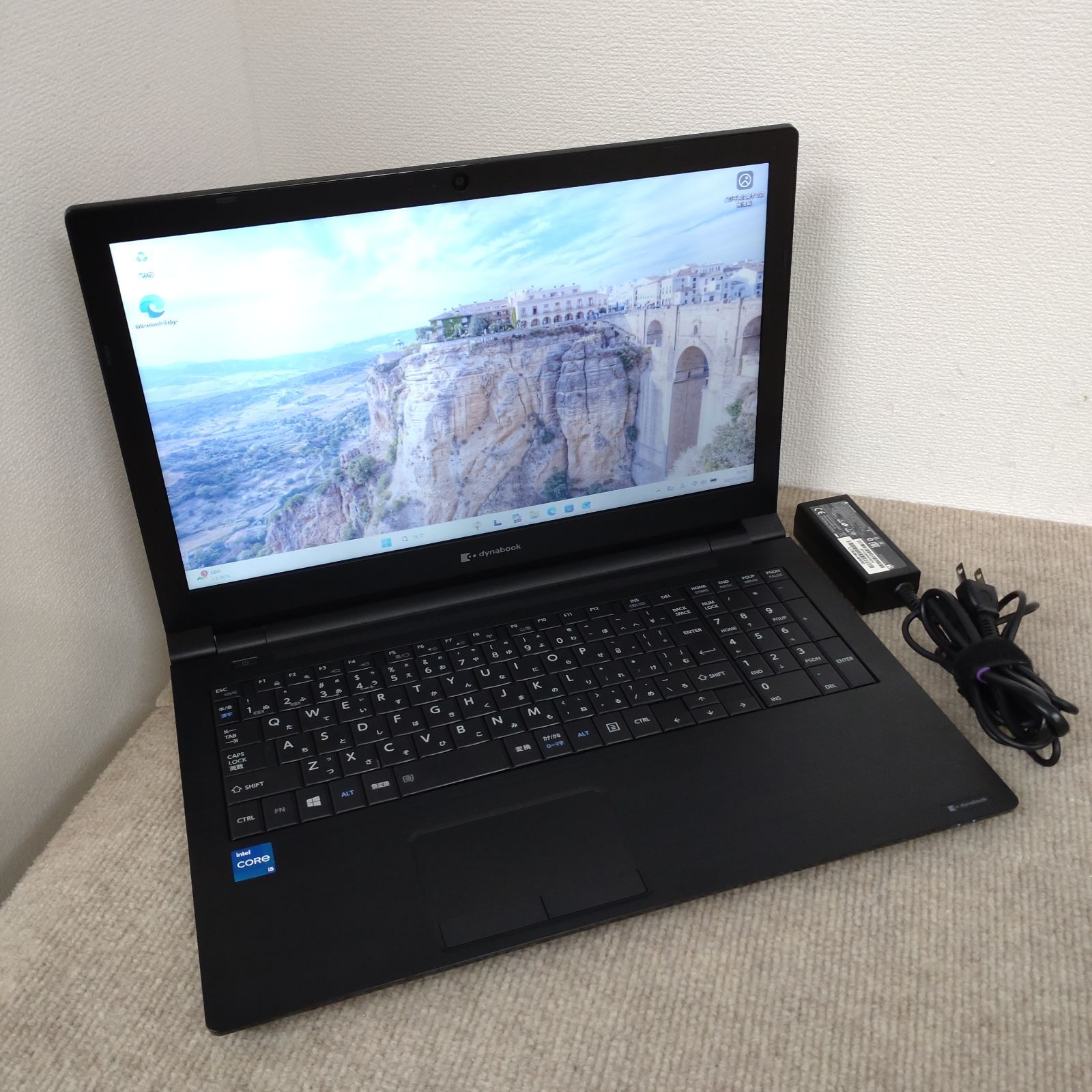 送料無料】dynabook B65/HS / I5-1135G7 / 8GB / SSD256GB / DVD