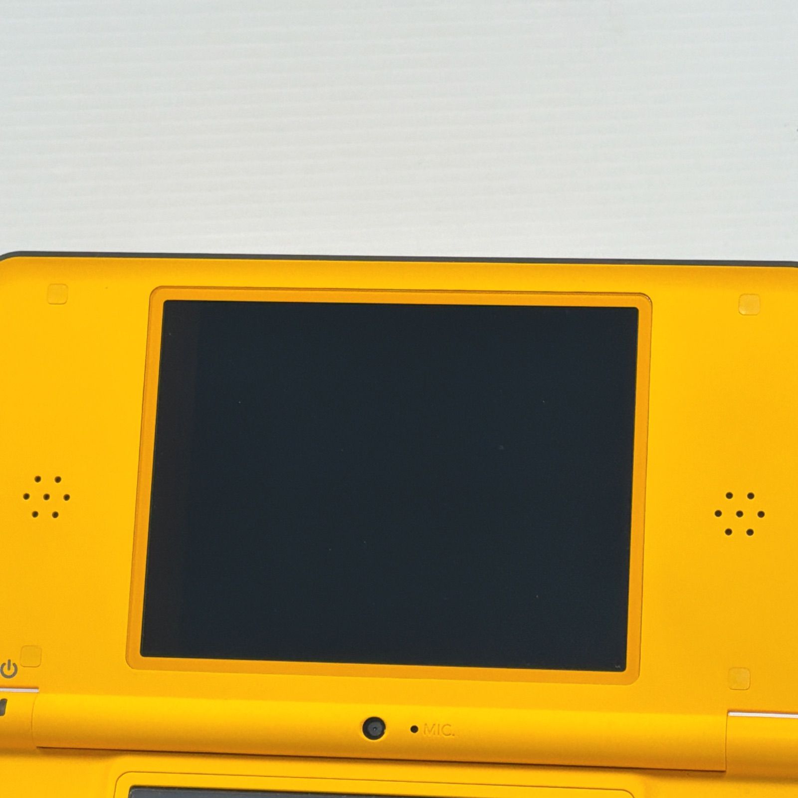 極美品 ニンテンドー DSiLL イエロー 遊べるセット 動作確認済み 箱