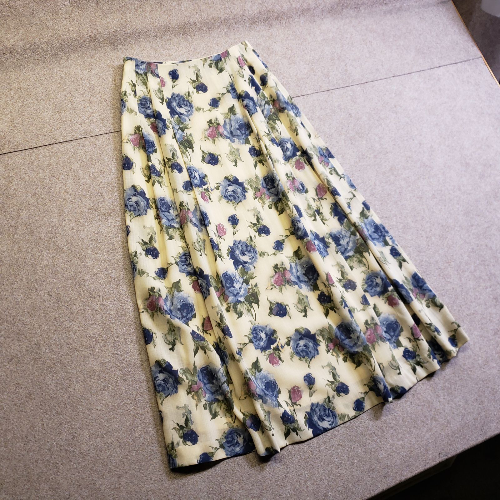 SCAPA 花柄ロングスカート アイボリー系 表記サイズ：38 y7093s - メルカリ