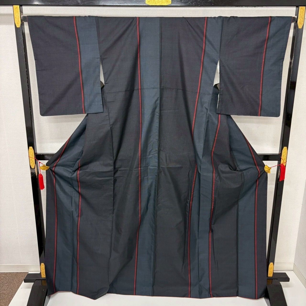 本場大島紬 一元式 裄66 縞模様 素敵な絣柄 正絹 着物 MK-1930 - メルカリ