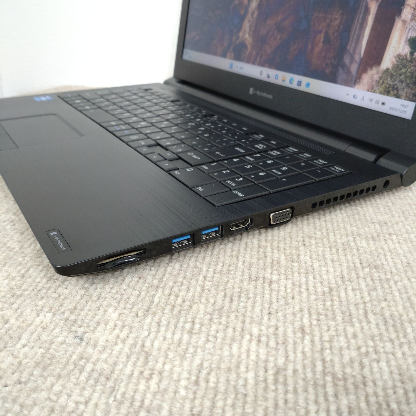 送料無料】dynabook B65/HS / I5-1135G7 / 8GB / SSD256GB / DVD