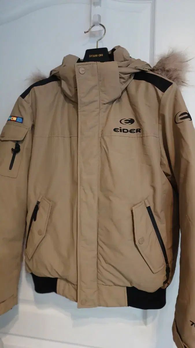 EIDER 新 服 M バスト55 長さ69