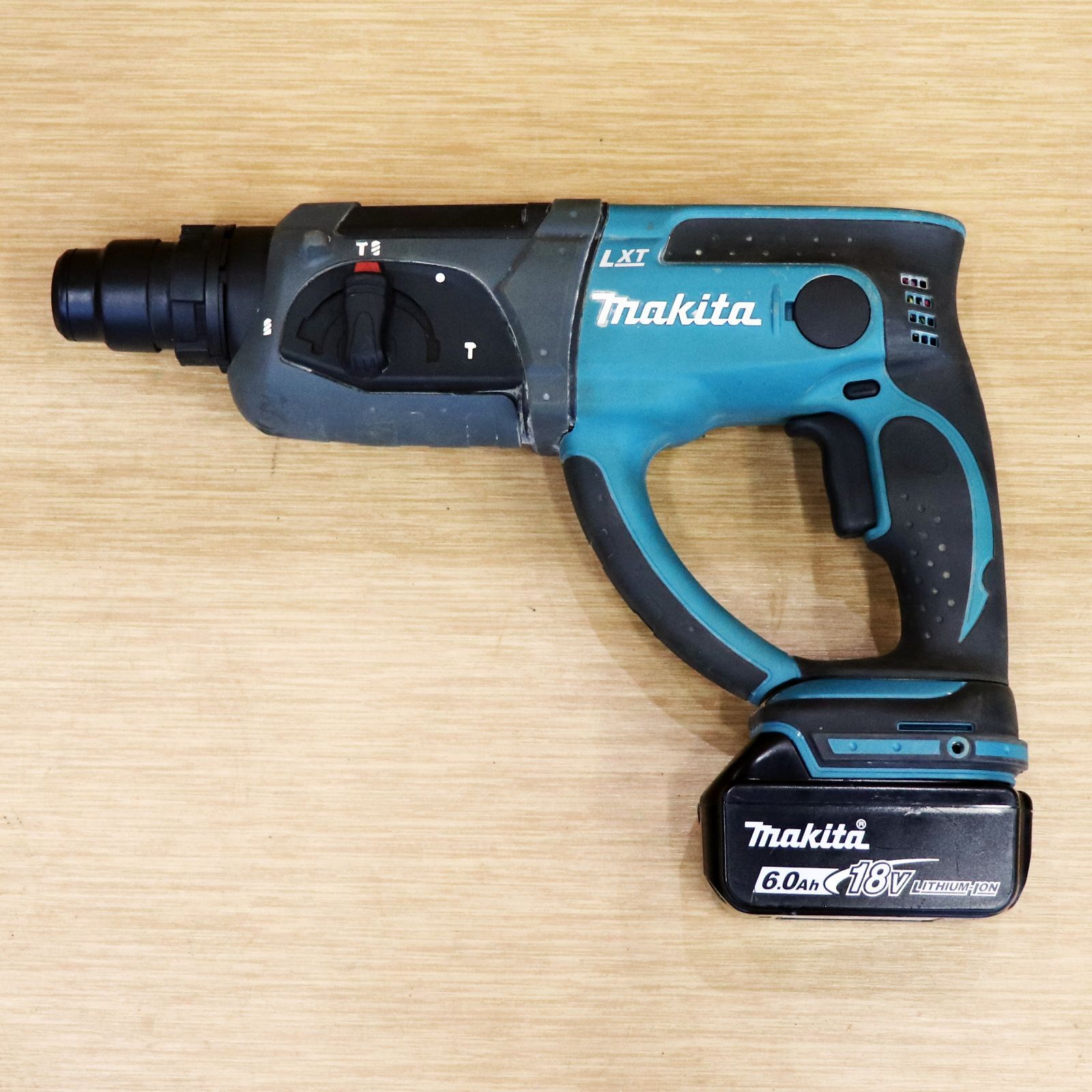 新潟発 マキタ 20mm 充電式ハンマドリル HR202D 中古 工具 18V SDS 