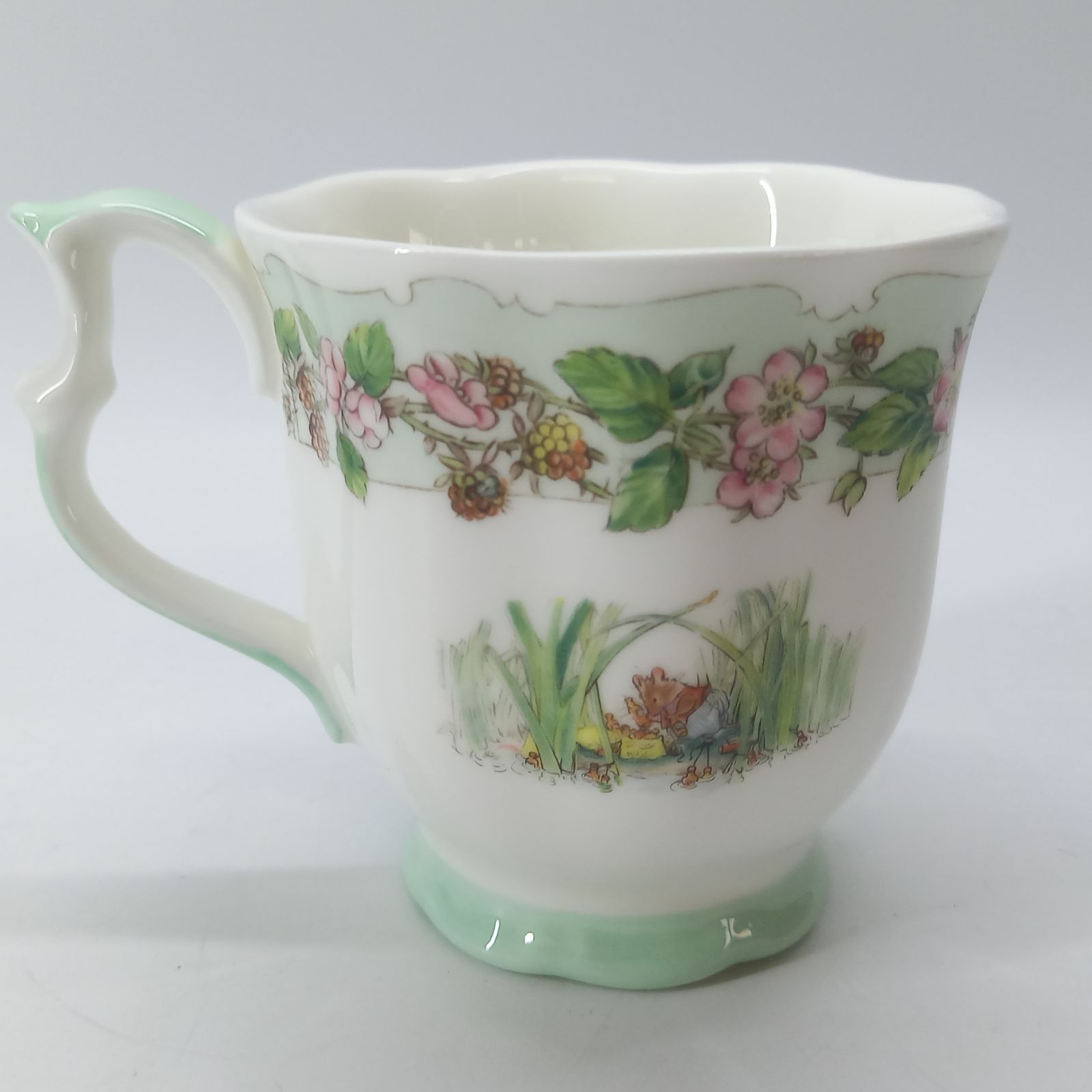 ブランブリーヘッジ マグカップ