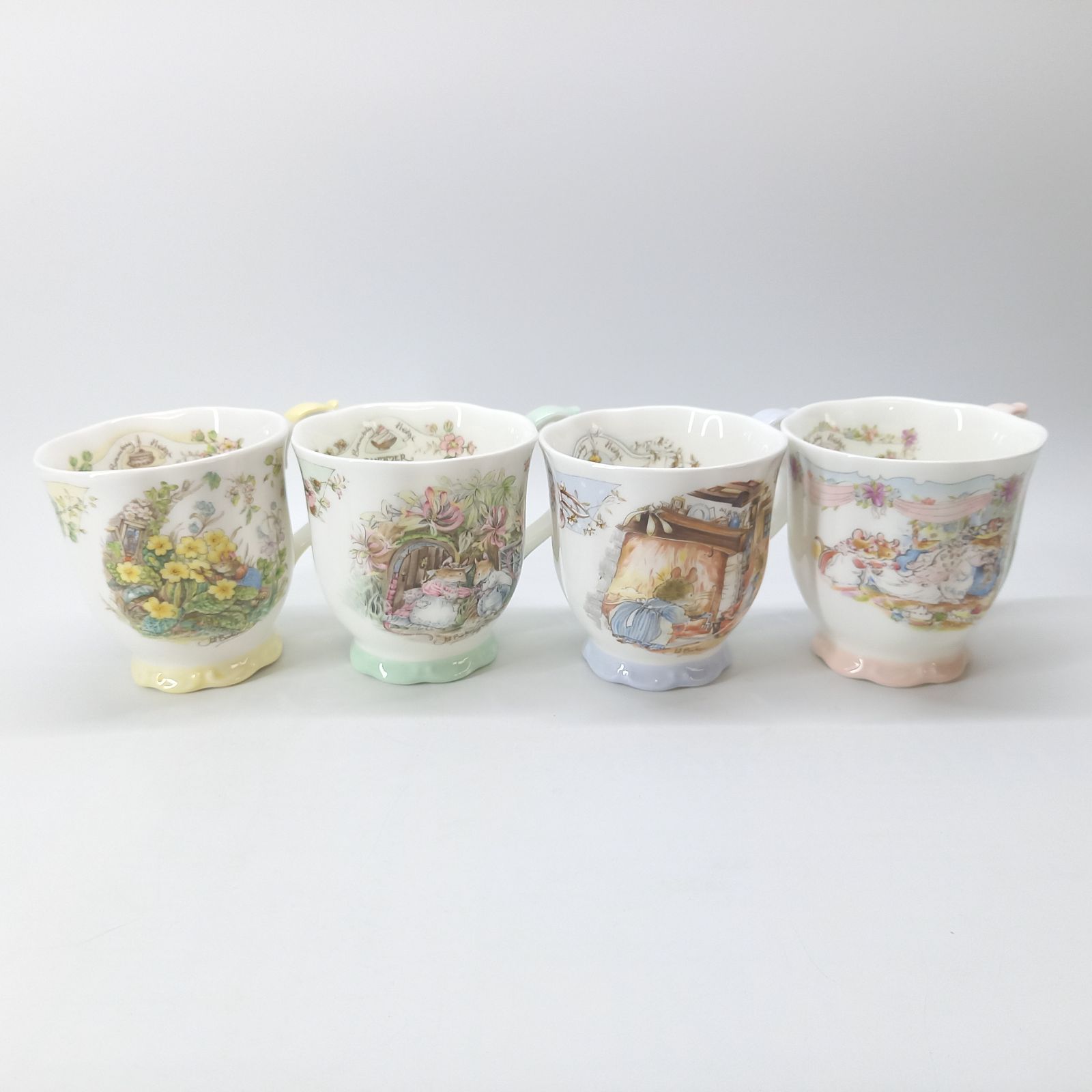 ロイヤルドルトン ブランブリーヘッジ マグカップ 4客セット