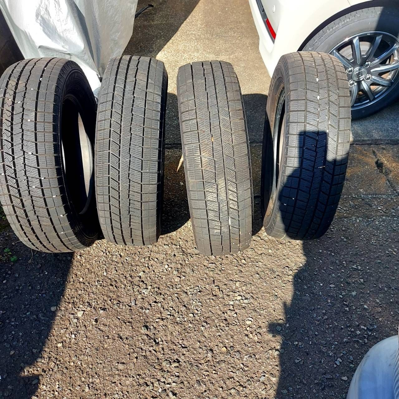 ダンロップ スタッドレスタイヤ ウィンターマックス03 4本セット 185 65 R 15 88 Q