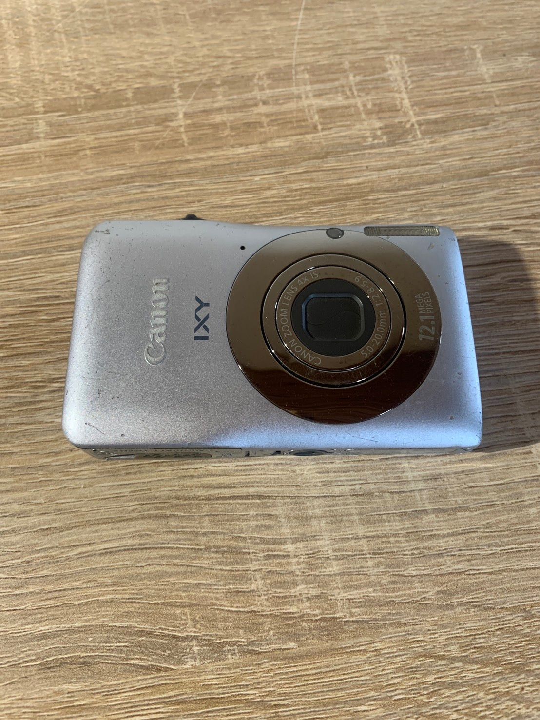 6840 Canon IXY 200 F シルバー デジカメ