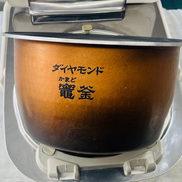 【動作確認済】【中古】訳あり・本体のみ パナソニック 可変圧力IHジャー炊飯器 5.5合炊き Wおどり炊き エコナビ搭載 ホワイト SR-PW108-W 2019年製 動作確認済】【中古】訳あり・本体のみ パナソニック 可変圧力IHジャー