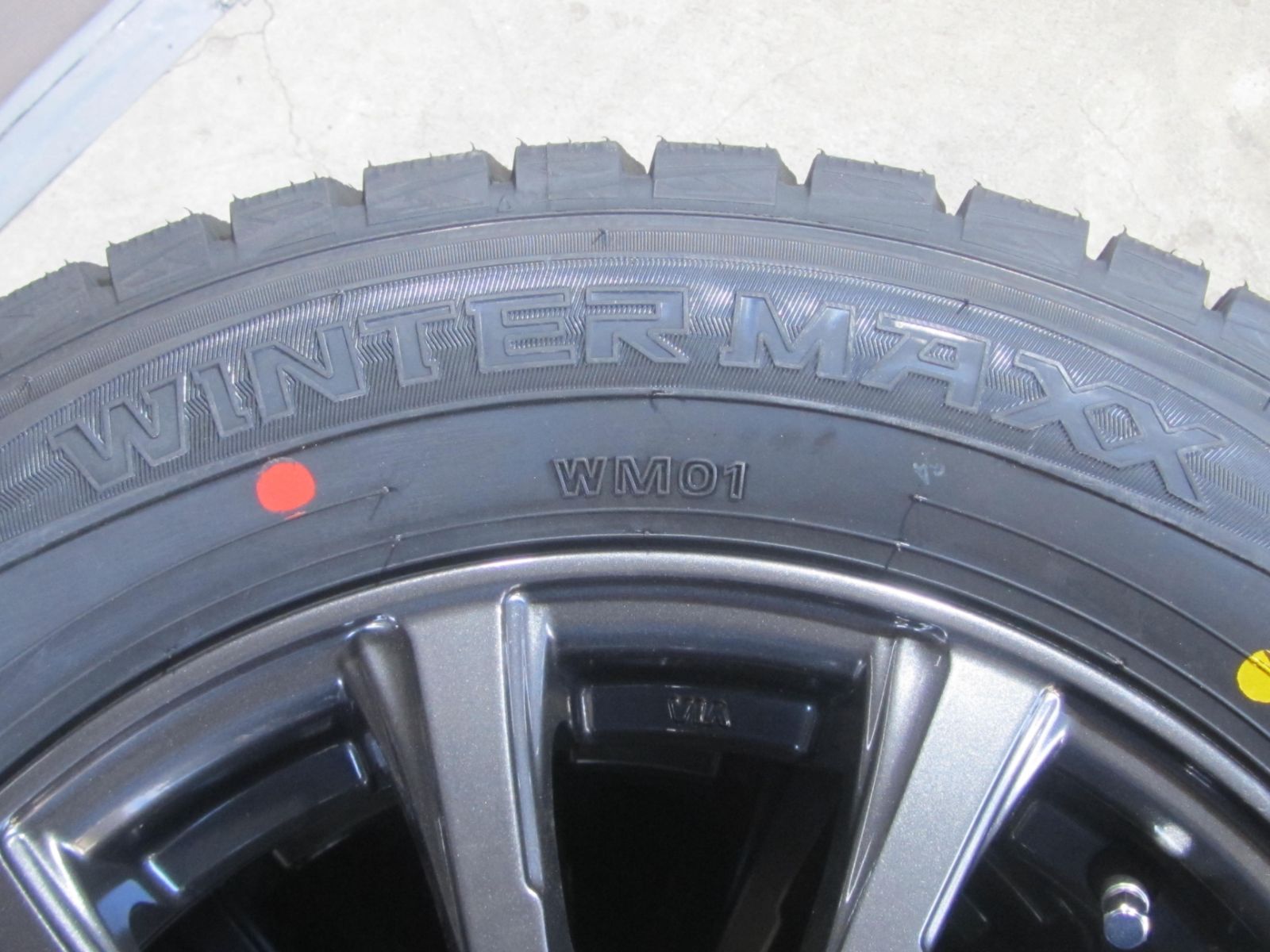 タイヤラベルはがし】195/65R15 スタッドレス ダンロップ ウィンター