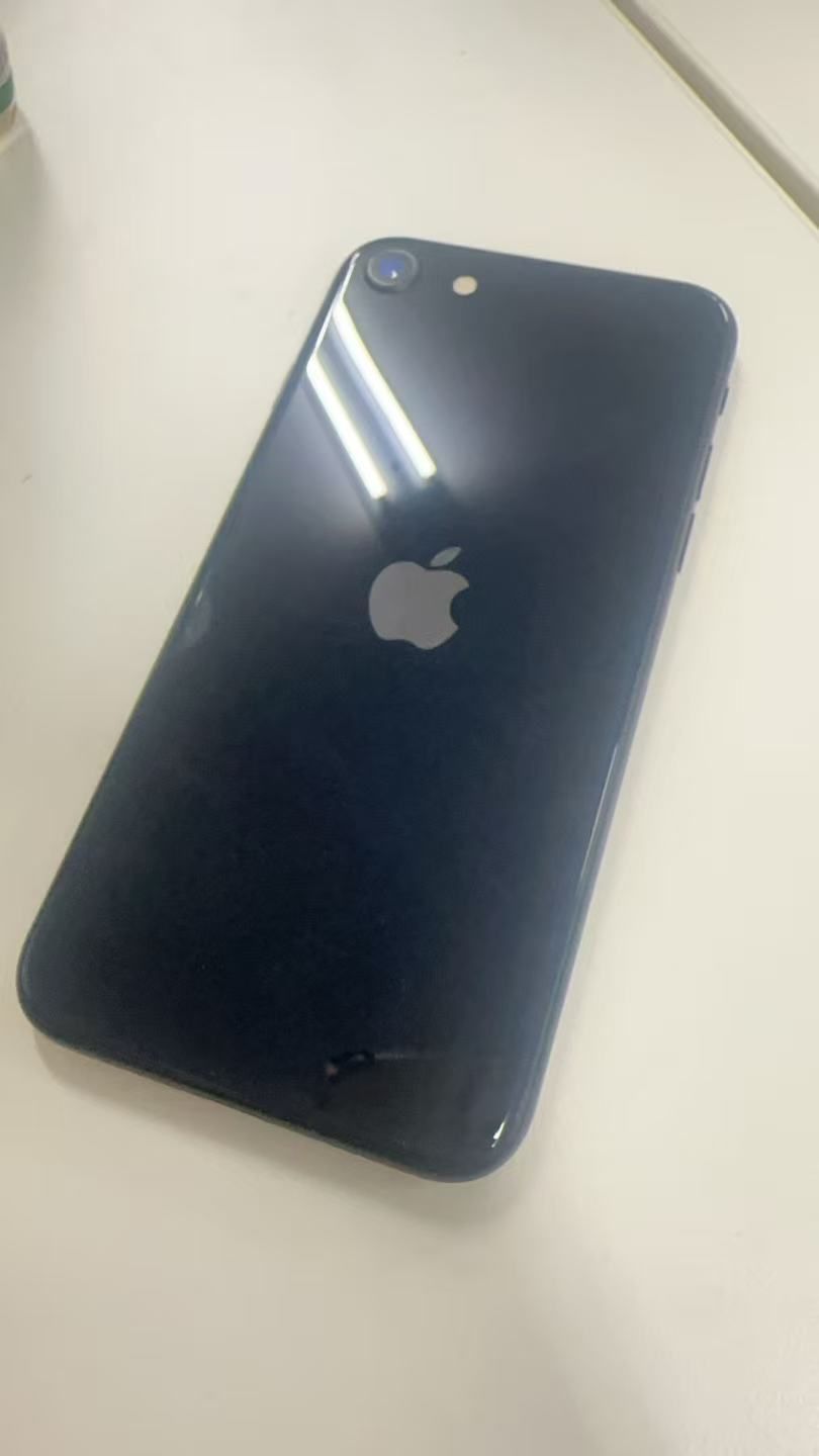 ジャンク iphone SE 第三世代 64gb 監視モード端末 K40 - メルカリ