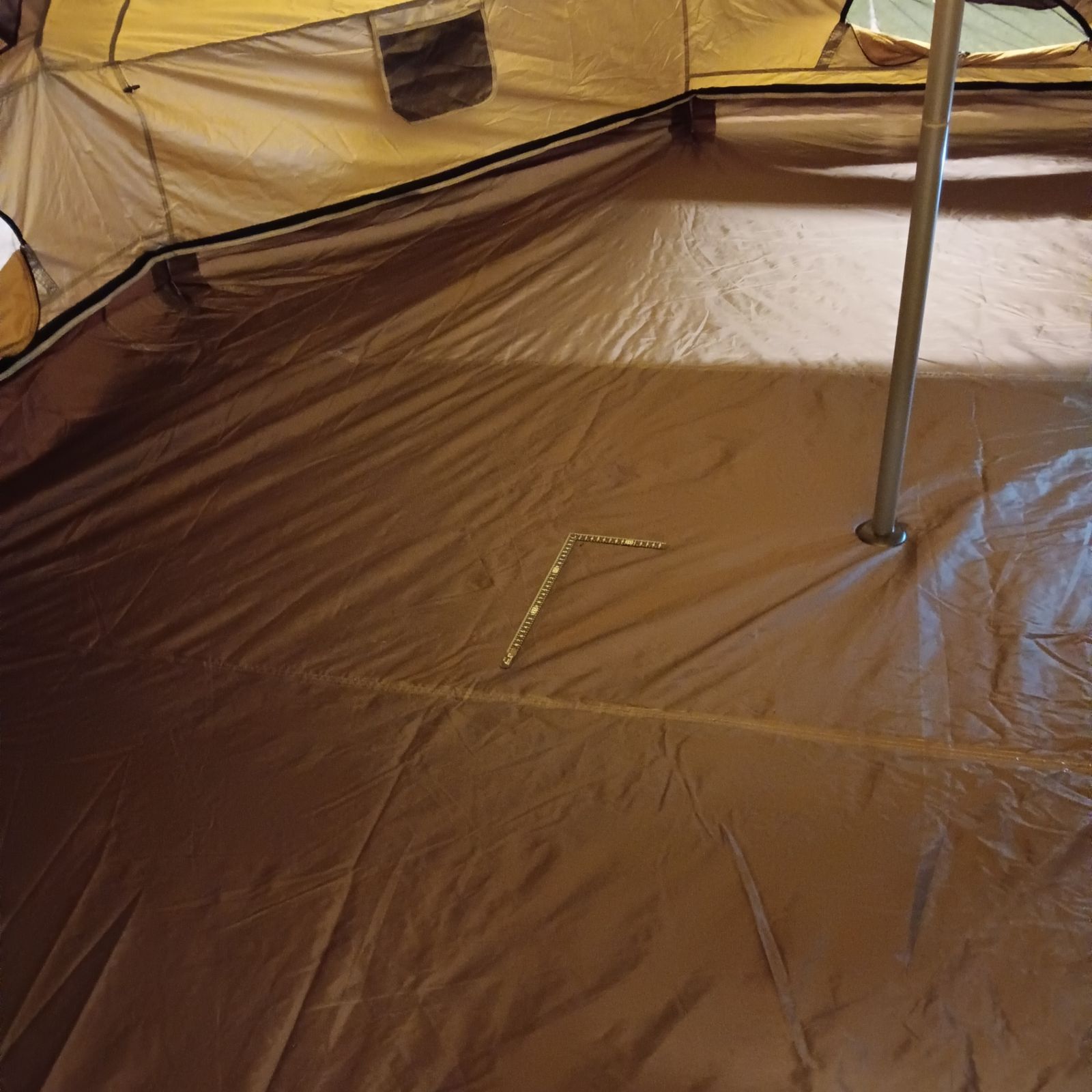 ◇Hill Stone(ヒルストーン) 煙突穴付き ワンポール ベル型テント